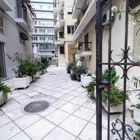 Delmare Mqueen Appartamento Salonicco